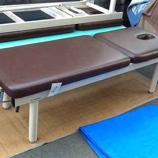 おすすめ②】手動リクライニング Mベッド 有孔タイプ 高田ベッド TB