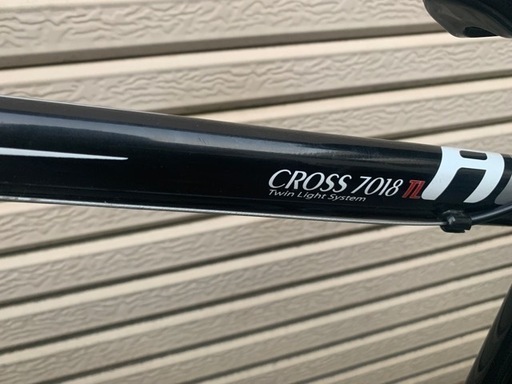 アメリカンイーグル　CROSS 7018 TL クロスバイク　3×６ギア　700C　中古美品。