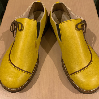 Belle&Sofa 黄色い靴　マスタードカラー　25.5センチ