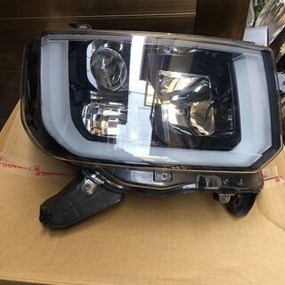 LA700 710 ウエイク ヘッド ライト ランプ レンズ LED A1 STANLEY W2664 右 LEDヘッドライト