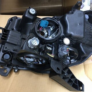 LA700 710 ウエイク ヘッド ライト ランプ レンズ LED A1 STANLEY 