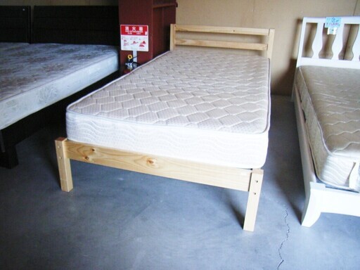 ニトリ シングルベッド   幅100×奥205×高43㎝ 木製 マットレス付き 苫小牧西店
