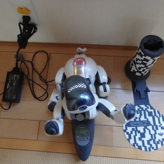 SONY aibo ERS-7 （箱付き・右足破損）