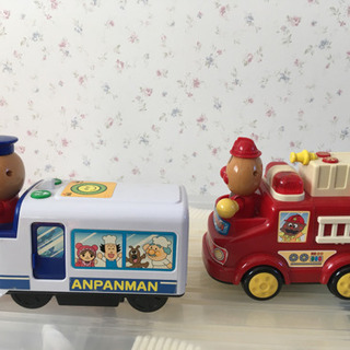 (受け付け一旦終了します)アンパンマン おもちゃ(新幹線と消防車)