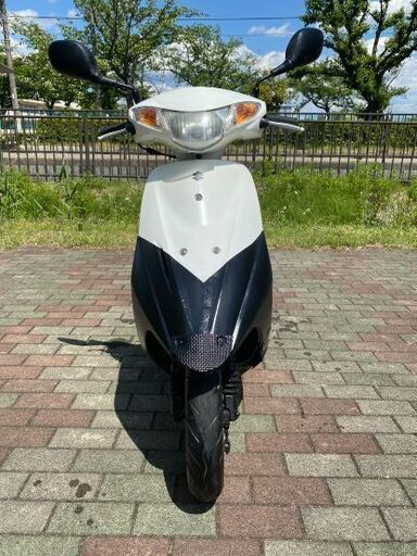 優れたエンジン。 スズキV50（Address）。 バックタイヤは新品です。 エンジンオイルは新品です。 フロントブレーキパッドはほぼ新品です。