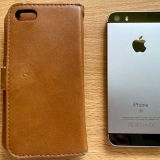 iPhone SE 64GB (第一世代) SIMフリー・ロック無 制限無