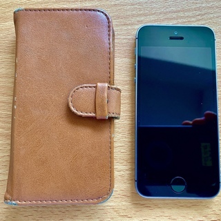 iPhone SE 64GB (第一世代) SIMフリー・ロック無 制限無