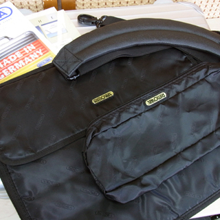 RIMOWA トパーズアタッシュ ノートブックM 11L アルミ合金 ドイツ