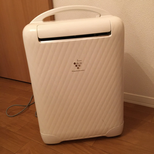 除湿機　冷風扇　コンビニクーラー