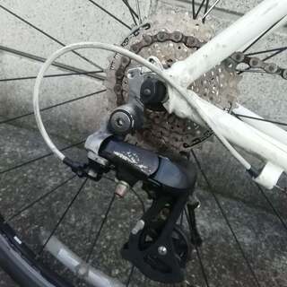 交渉中【中古・整備済】ジャイアント クロスバイク エスケープ  R3 Sサイズ ホワイト