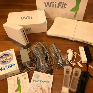 【動作確認済】Wii本体 + Wii Fit + ソフト3本 +...