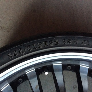 FLAGRADO　フラグラード　アルミ　　255/30R22