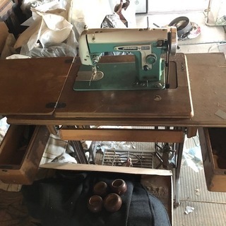 値引き交渉受付けます】足踏みミシン ジャノメ 昭和レトロ