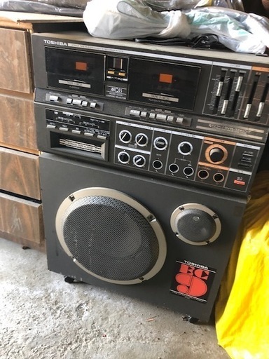 ８トラカラオケ　アンプ　VHSビデオデッキ　レコードプレイヤー　レーザーディスクプレイヤー