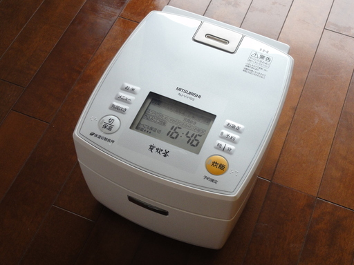 NJ-VV103-W IH炊飯器 炭炊釜 5.5合 ピュアホワイト
