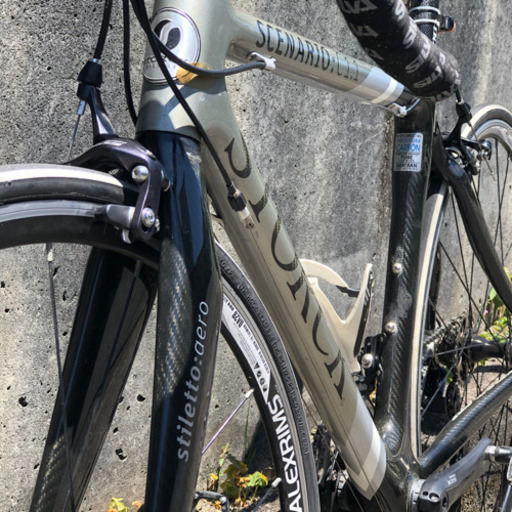 STORCK(ドイツ)フールカーボンロードバイク、シマノ105 STORCK(ドイツ)フールカーボンロードバイク、シマノ105