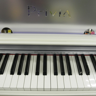 CASIO/Privia 電子ピアノ 2012年製 PX-735WE 白 美品！ 88鍵盤 カシオ
