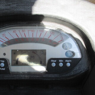 SYM シム  RV125 JP キャブ車　実働でしたが発電系か充電系に難有 バーハン用セッターやアルミ飾りパーツ等付 SYM シム RV125 JP キャブ車 実働でしたが発電系か充電系に