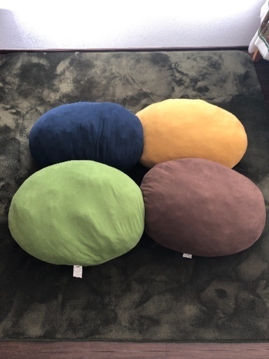 お譲りする方が決まりました ニトリ モチモチクッション 4色 のの 福岡のソファ クッション の中古あげます 譲ります ジモティーで不用品の処分