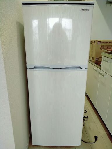 【1年使用】アビテラックス ２ドア冷蔵庫（１３８Ｌ・右開き） ＡＲ‐１４３Ｅ‐Ｗ　（ホワイトストライプ