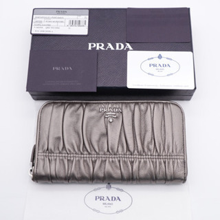 《PRADA/マテ ラッセ ラウンドファスナー長財布》 Aランク...