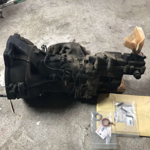 JA11 ジムニー ミッション 5速 MT 全国送料無料】ジムニー JA11 MT