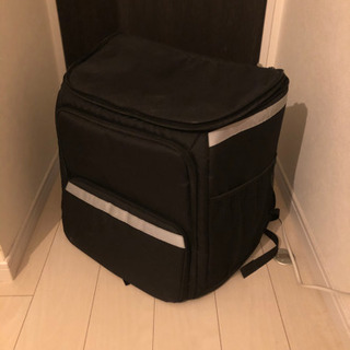 ウーバーイーツ　配達用バッグ