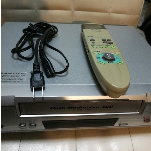 SANYO VHS ビデオデッキ VZ-HG502