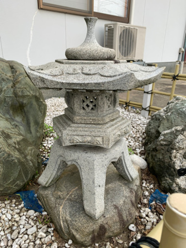 灯籠 置石など 石川県かほく市