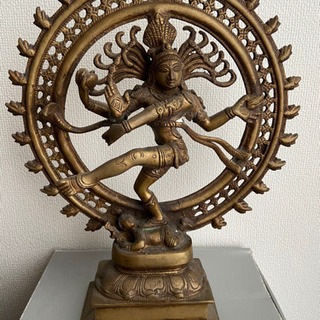 踊るシヴァ神（仏像）