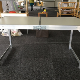 折りたたみ式　テーブル120cm×60cm 高さ49cmか58.5cm