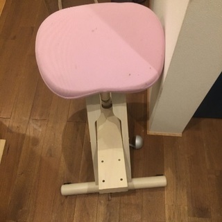 ニトリ　学習机の椅子