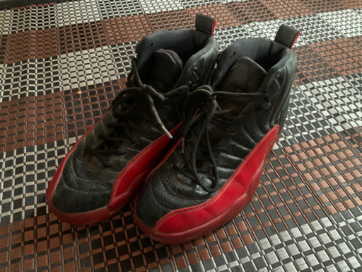 Nike Air Jordan ナイキエアジョーダン赤黒 プーさん 大門の靴 バッグの中古あげます 譲ります ジモティーで不用品の処分