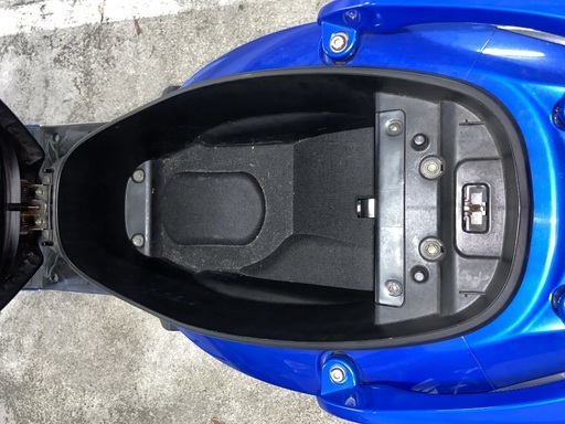 レーシングキング180FIです。メーター上は走ってますがOHしてます