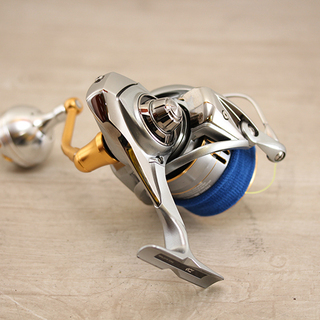 美品 DAIWA リール LT6000D-H ダイワフリームス（5UP904YGGsxw)