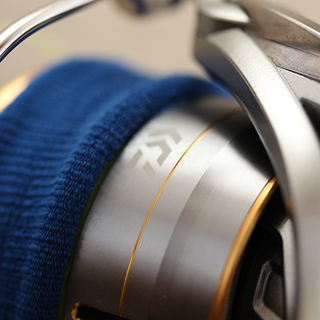 美品 DAIWA リール LT6000D-H ダイワフリームス（5UP904YGGsxw)