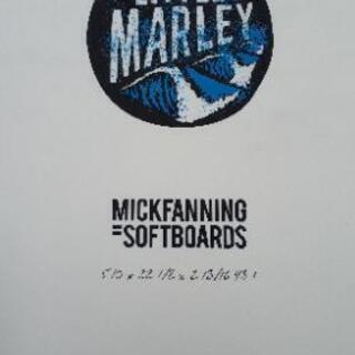  サーフボード、MF　ソフトボード little marley　5\'10 x 22, 1/2 x 2 ,13/16　（４３L）