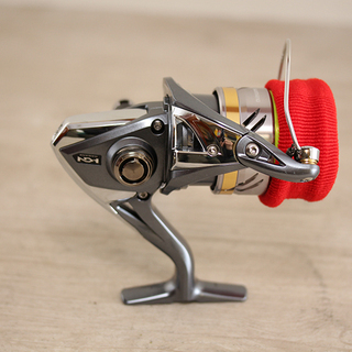 美品 シマノ SHIMANO リール 17 アルテグラ 4000 ULTEGRA（5UP910YGGsxw)