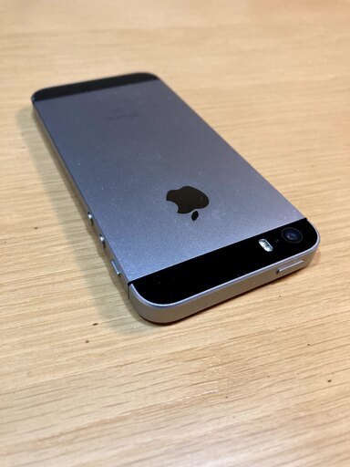 iPhone SE 初代 64GB グレー SIMフリー iPhone SE（第1世代） セイモバイル☆【中古：A】SIMフリー SE