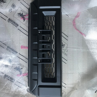 値下げ現行ジムニーJB64 フロントバンパー(フォグランプ付き)