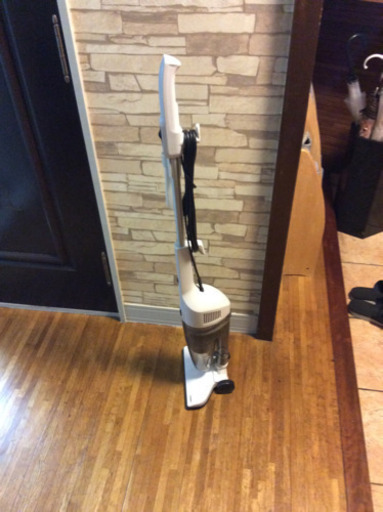 ツインバードスティック型掃除機