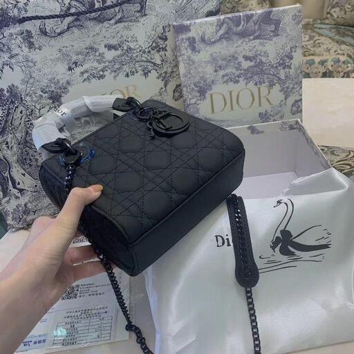 【Dior】19/20AW新作 ウルトラマット \