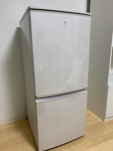 極美品2015年製 SHARP 137L 2ドア冷蔵庫 SJ-PD14A-C ファン式 CB0663 自動霜取り 付替左右開き 値引きしました！21000円から15000円で！