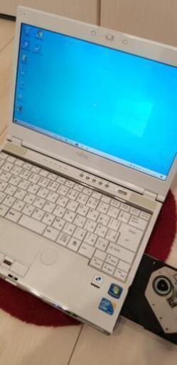 デュアルコア❗ Core i3❗ Windows10❗ Open Office❗ モバイルノートパソコン❗ 富士通 LIFEBOOK❗ Wi-Fi❗ 大容量320GB❗