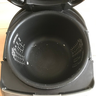 炊飯器　RZ-NS10J