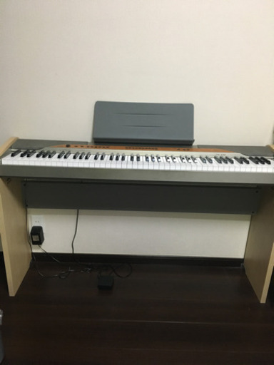 電子ピアノ　Privia PX110
