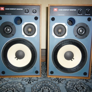 JBL４３１２M　コンパクトモニタースピーカー 美音　大変綺麗！