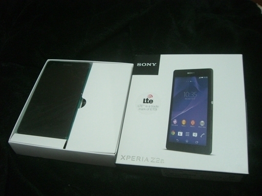 【未使用新品】  Xperia Z2a D6563  ターコイズ\t