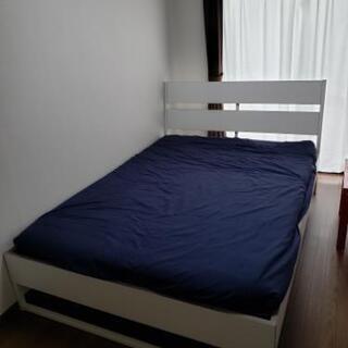 ベッド(IKEA)
