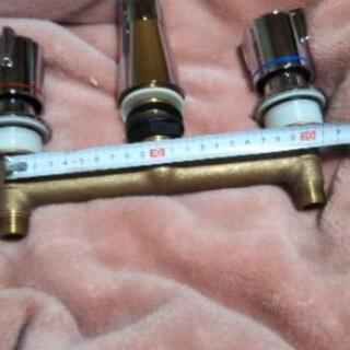 2ハンドル混合栓（ユニオン接続）：KM83｜浴室用水栓：埋込2